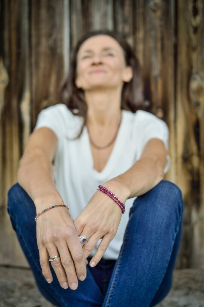 Edyta Jarosz, twórczyni biżuterii Adithya Jewelry